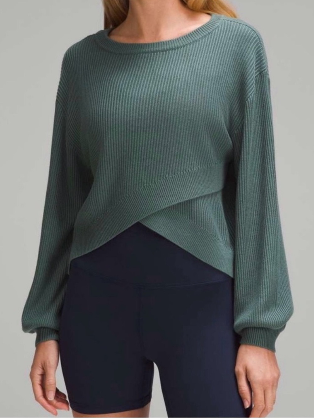 Lululemon green criss cross sweater